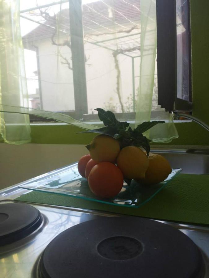Family Stakic Apartment Baska Voda Exterior photo
